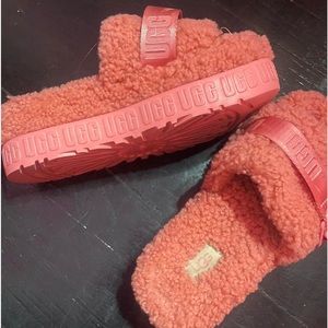 UGG Fluffita Platform Slides